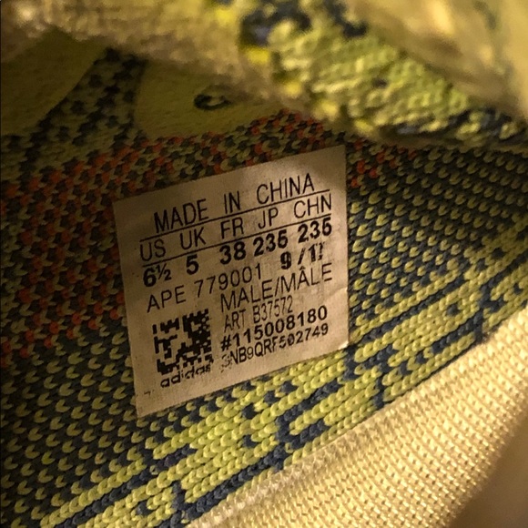 Unisex Yeezy Boost 350 V2 in Semi Frozen Yellow - Picture 5 of 5